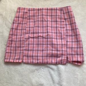 Plaid pink skirt